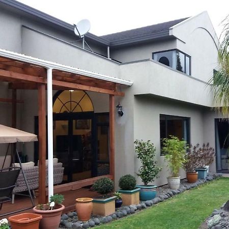 Hamilton East Homestay Bagian luar foto